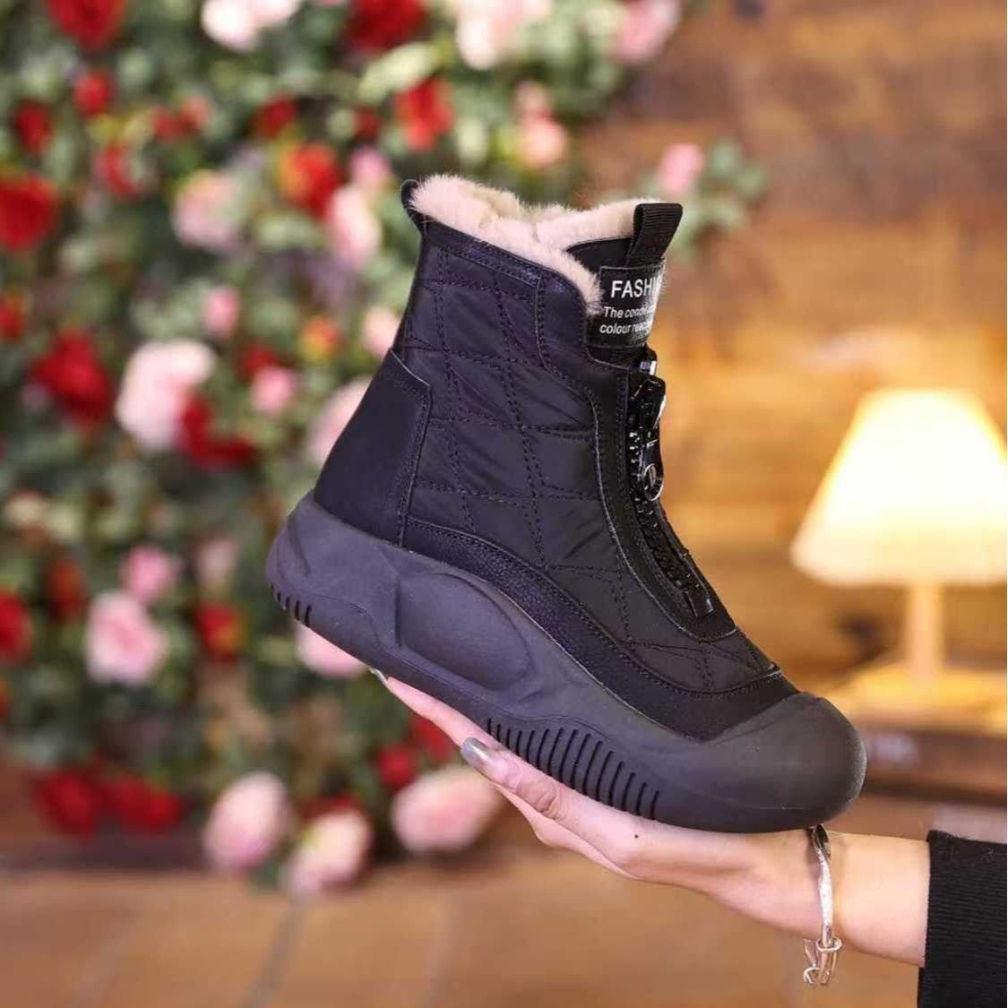 Livia | Bottes d'Hiver Imperméables et Ultra Confortables - LadiVania Paris